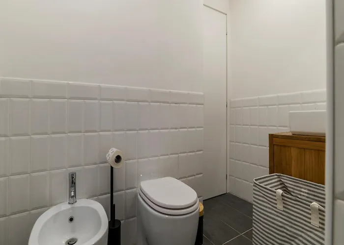 Toscana 2bis - Fromhometorome Apartment