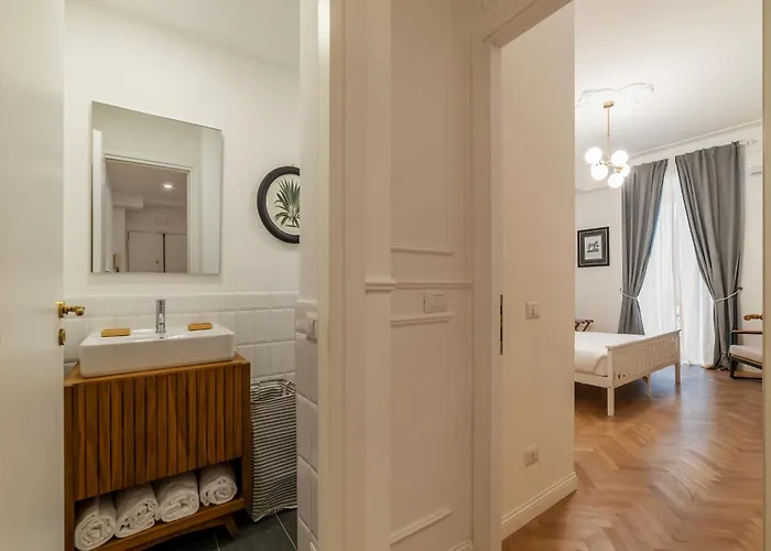 Apartment Toscana 2bis - Fromhometorome Rom